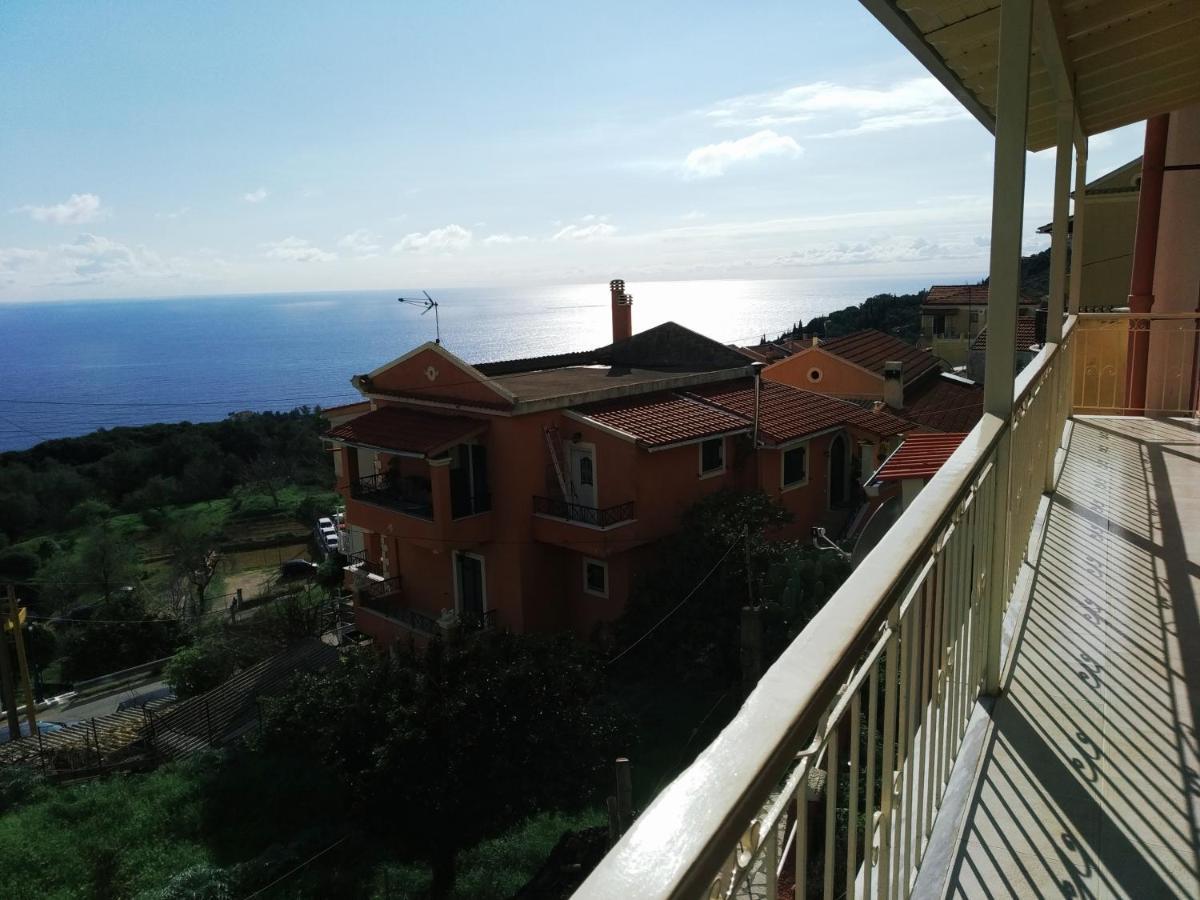 Traditional Panoramic Sea View House Lákones Exterior foto