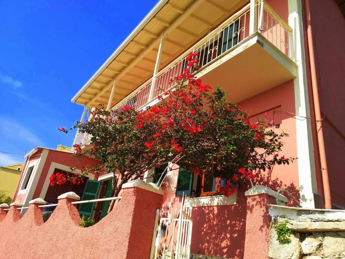 Traditional Panoramic Sea View House Lákones Exterior foto